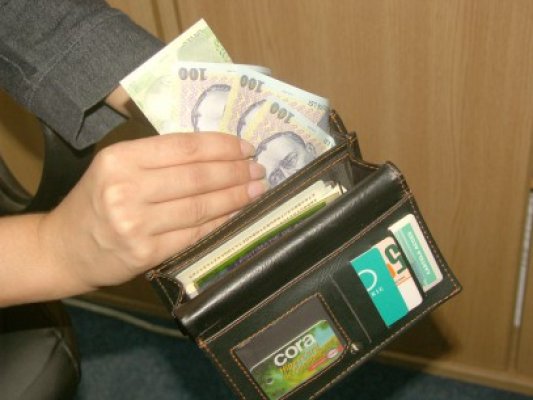 Portofel pierdut de un turist, găsit de jandarmi